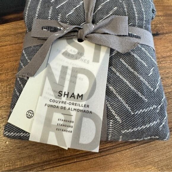 NIP West Elm Flannel Tossed Lines Standard Sham Dark Charcoal Recycled Cotton - Picture 6 of 8